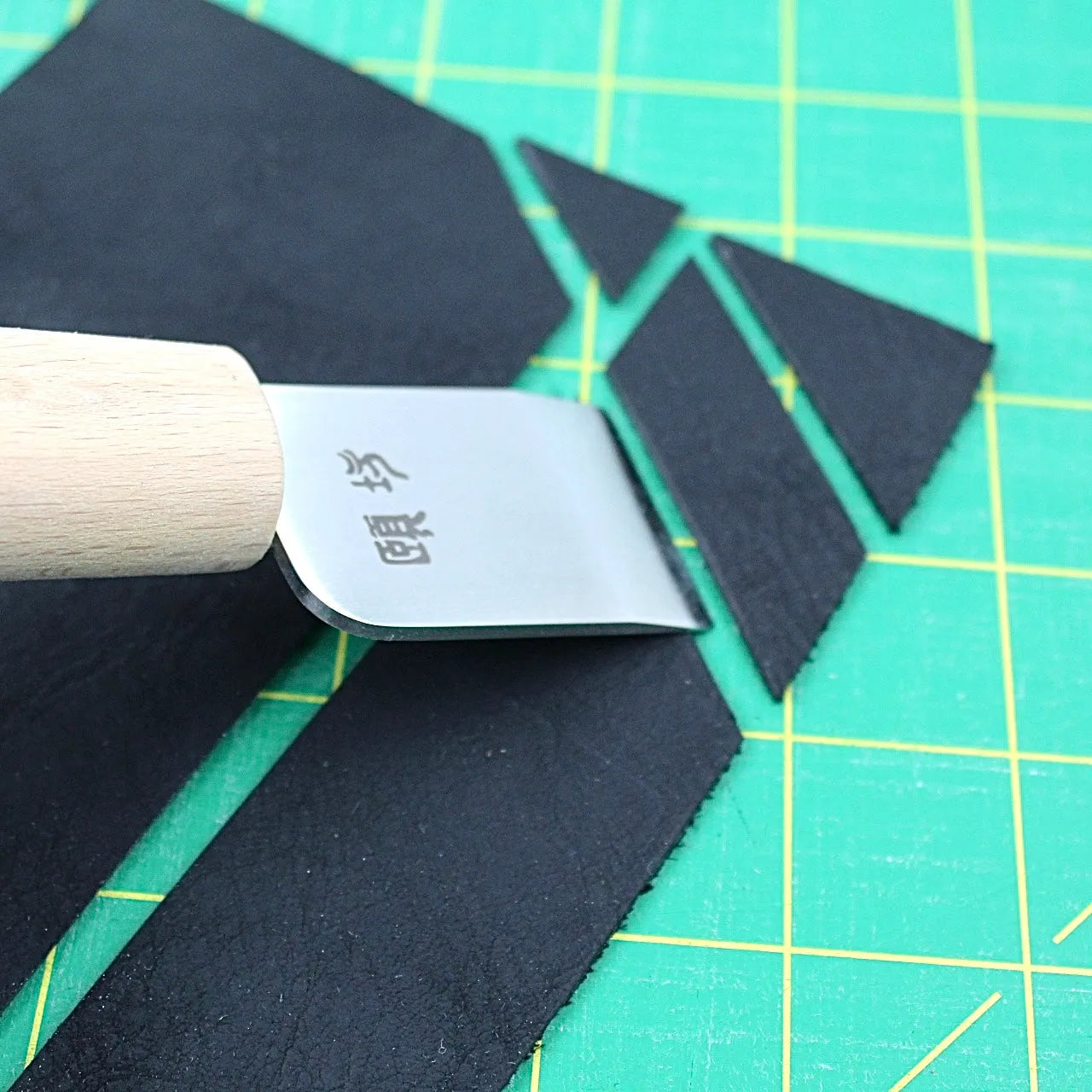 Edelstahl Messer für Leder