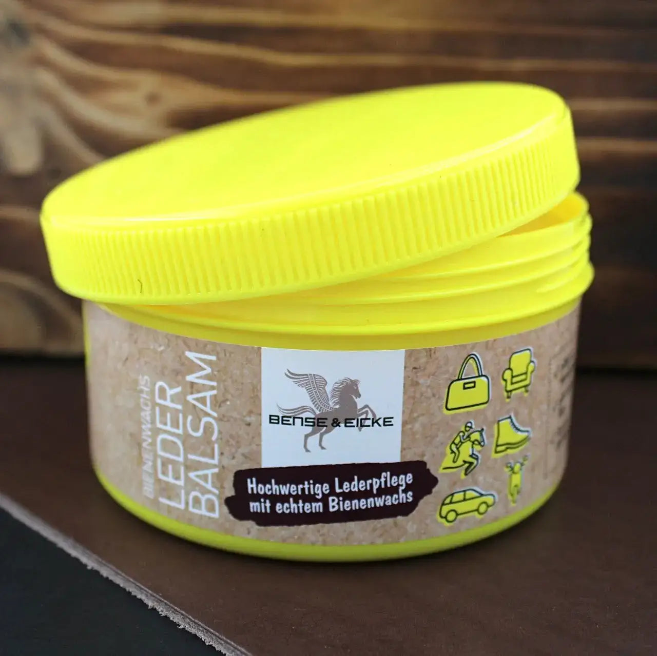 Bense & Eicke Leder Balsam mit Bienenwachs, hochwertige Lederpflege in gelbem Döschen