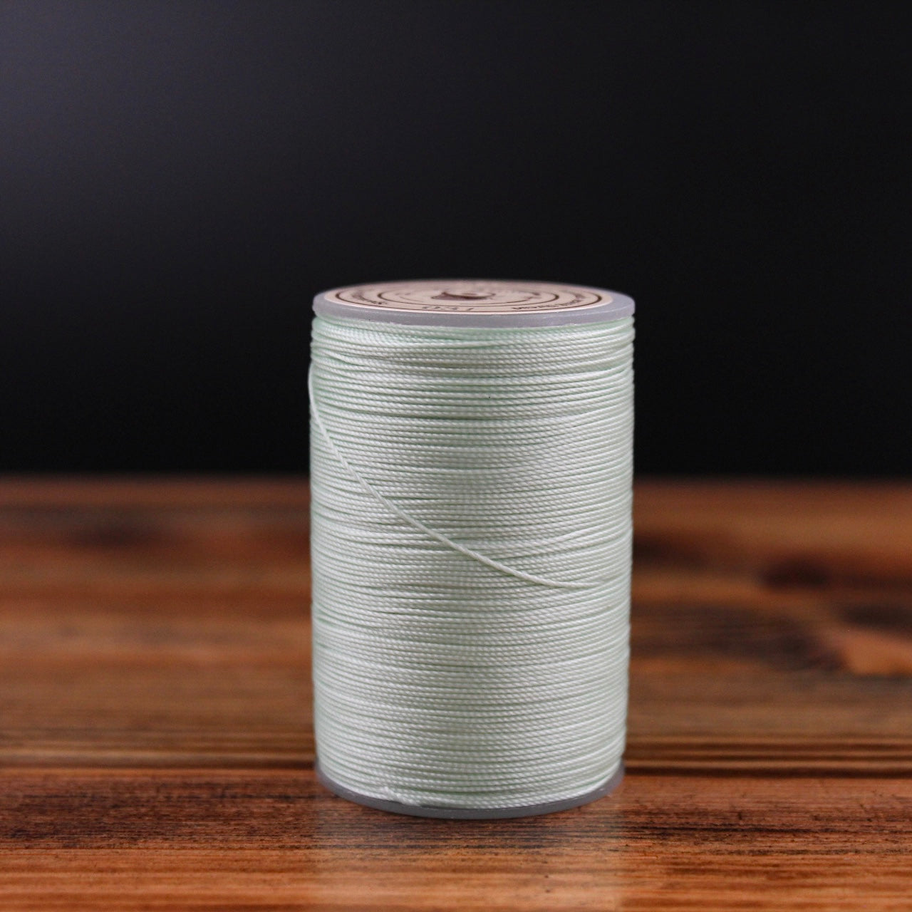 Gewachstes Nähgarn in Minz für Lederhandwerk, 0,45 mm dick, 80 Meter auf Spule für kreative DIY-Projekte