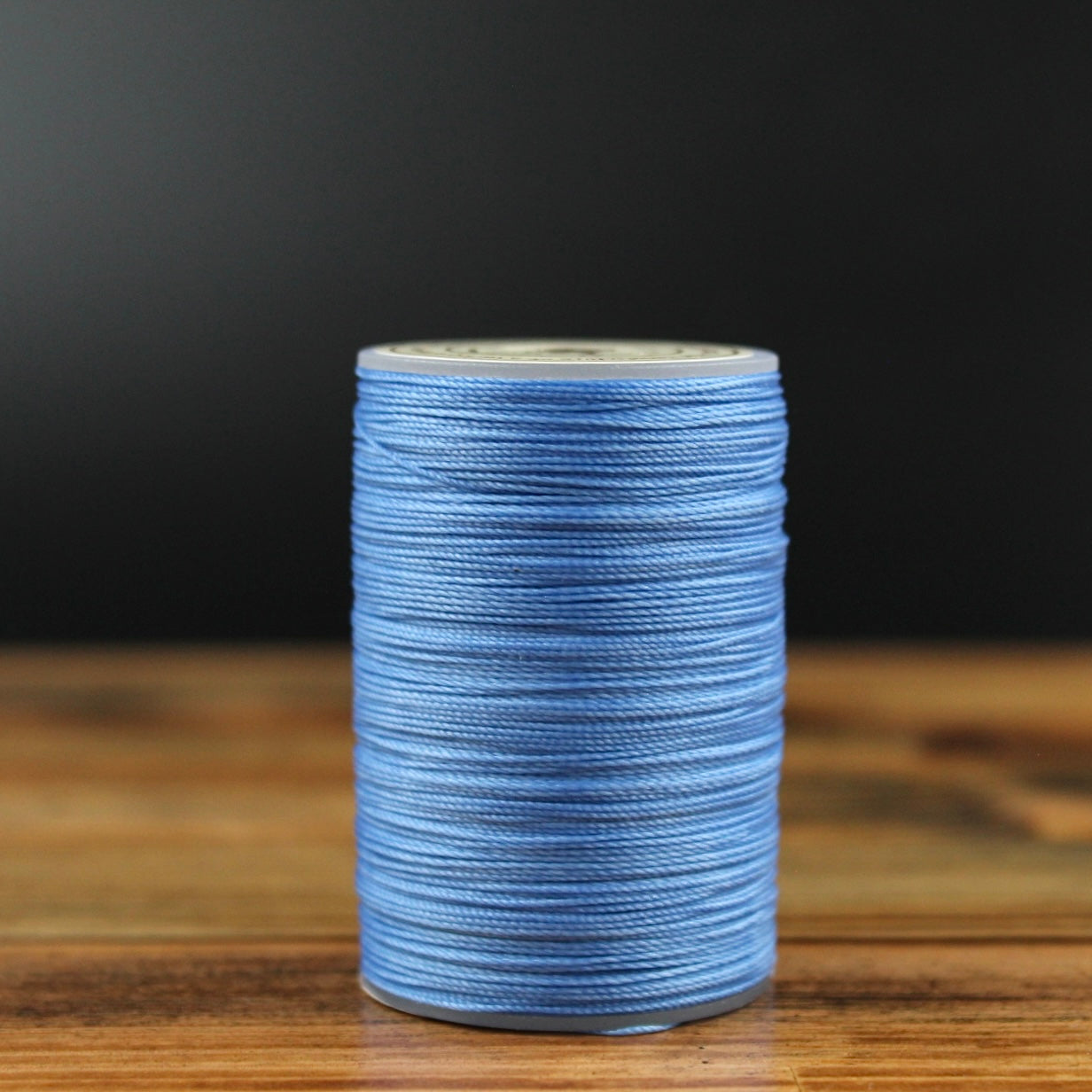Gewachstes Nähgarn in Jeansblau für Lederhandwerk, 0,45 mm dick, 80 Meter auf Spule für kreative DIY-Projekte