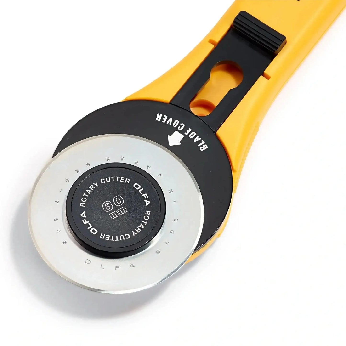 Rollschneider mit 60 mm Klinge für Leder und Stoff, gelber Griff, Nahaufnahme