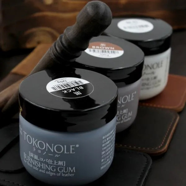 Alles für die professionelle Lederpflege und -veredelung.