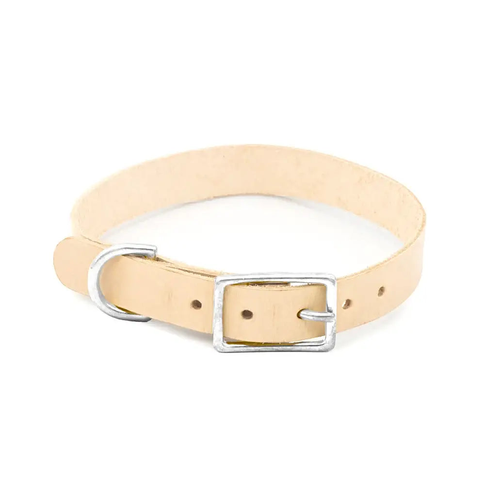 Naturfarbenes Lederband mit Metallschnalle und D-Ring, geeignet für Lederhandwerk