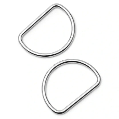 Zwei silberne D-Ringe aus Metall, ideal für Lederarbeiten und Taschenzubehör