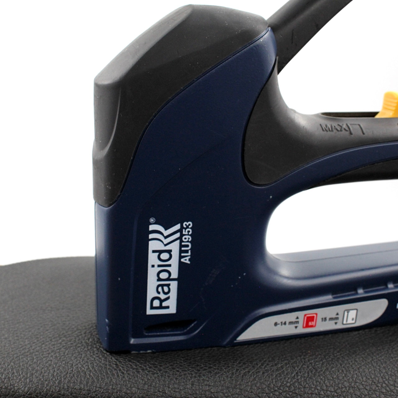 Kombi-Handtacker – Leistungsstark &amp; ergonomisch für präzise Arbeiten