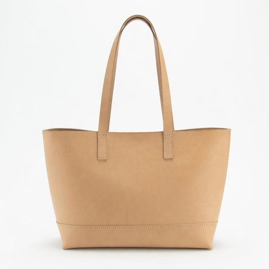 Naturfarbene Ledertasche mit langen Henkeln, edles minimalistisches Design, Handtasche