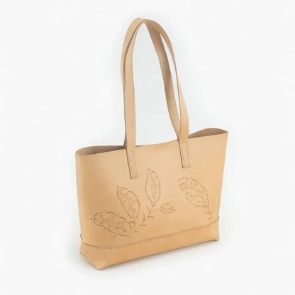 Naturleder Handtasche mit floralem Muster, lange Henkel, modern und elegant, für Damen