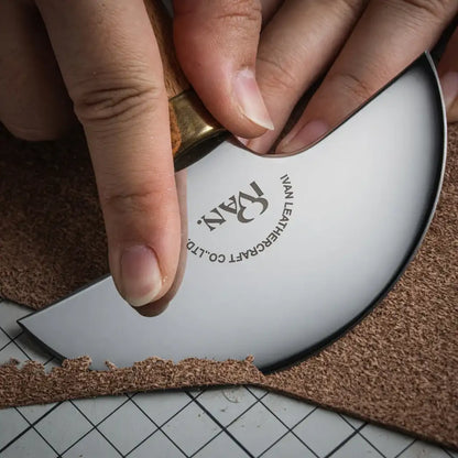Leder schneiden mit Präzisionsmesser – perfekt für Lederprojekte & Handwerker