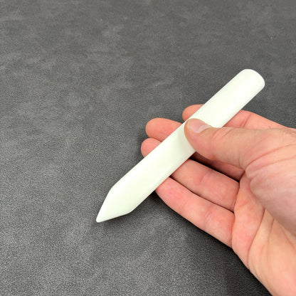 Weißer Lederwerkzeug-Stift für Prägen und Bearbeiten, ideal für Handwerker und Bastler