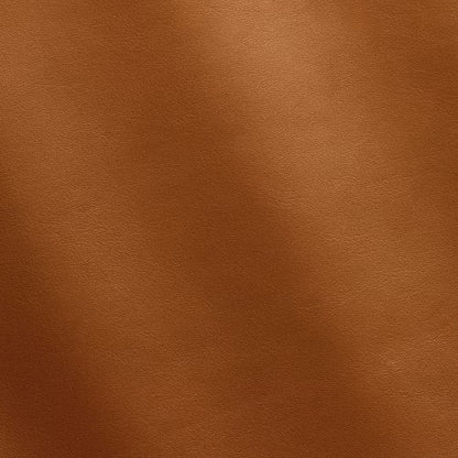 Nahaufnahme von glattem, braunem Leder für Handwerk, Taschen oder Polsterarbeiten