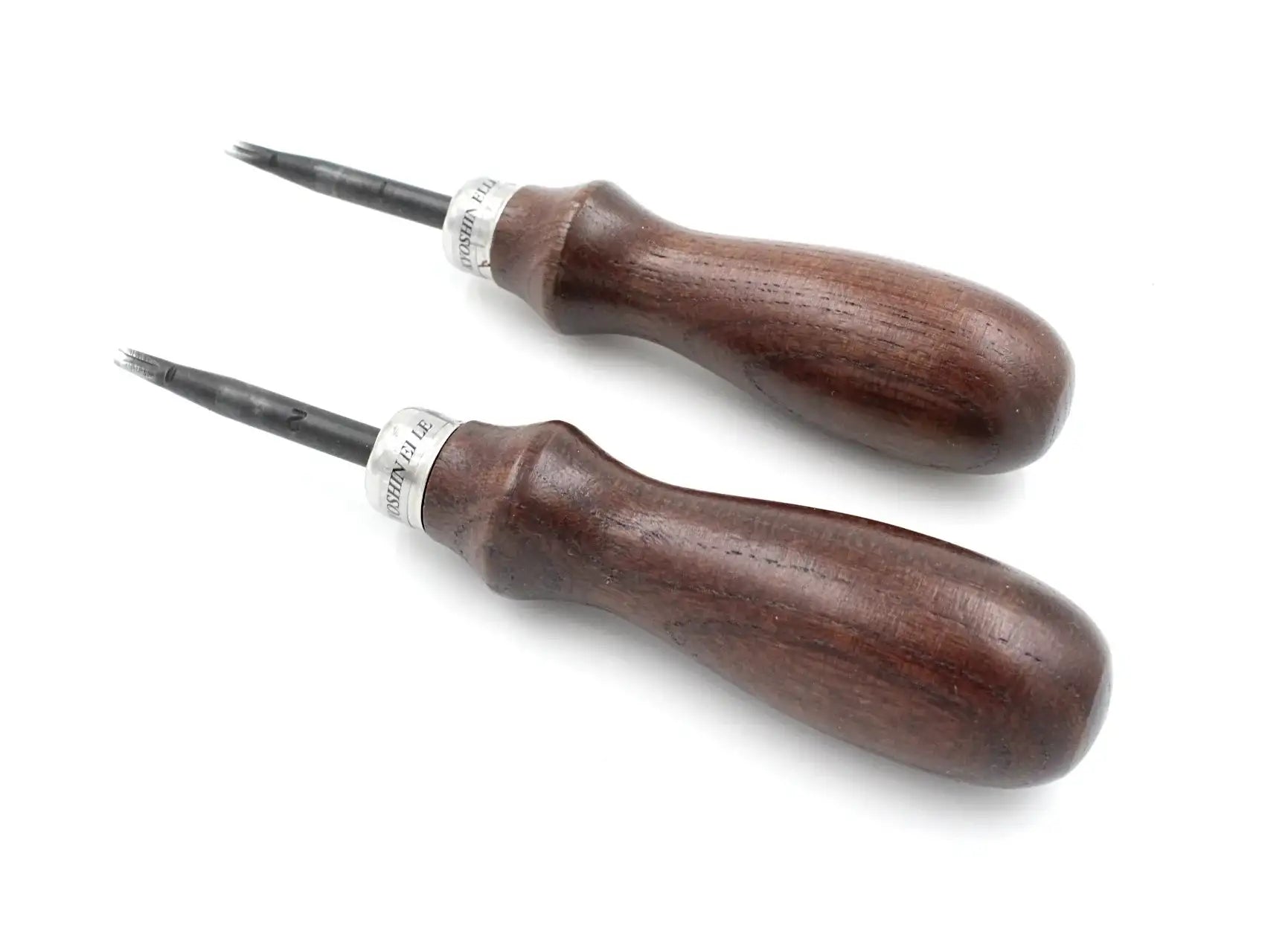 Zwei Holzgriff-Lederwerkzeuge mit Metallspitze, ideal für Lederbearbeitung und Handwerk