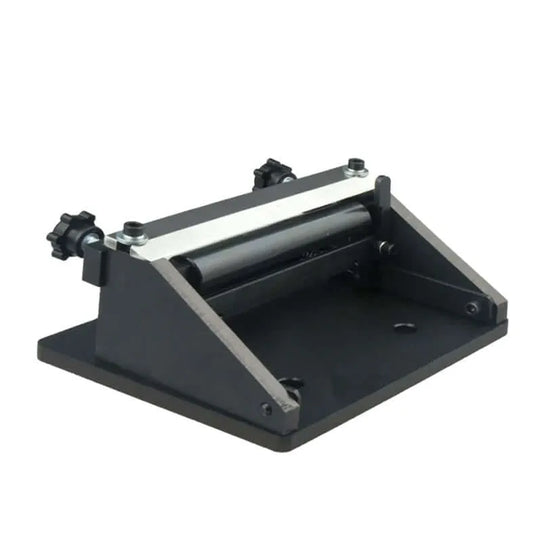 Ivan Lederspaltmaschine Basic – Kompakt, funktionale Lederbearbeitungsmaschine für präzises Spalten.